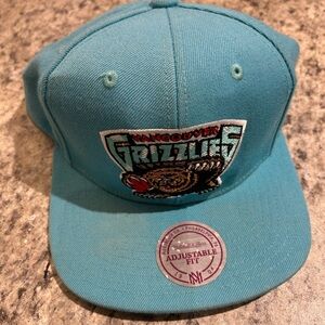 Vancouver Grizzlies Teal Snapback Cap